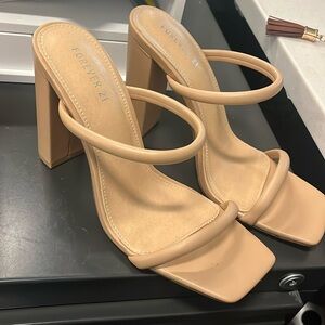 Tan colored heels !